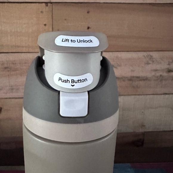 Owala "Down to Earth" 24oz Free Sip New Neutral Gray Brown Tan - New - Picture 7 of 11